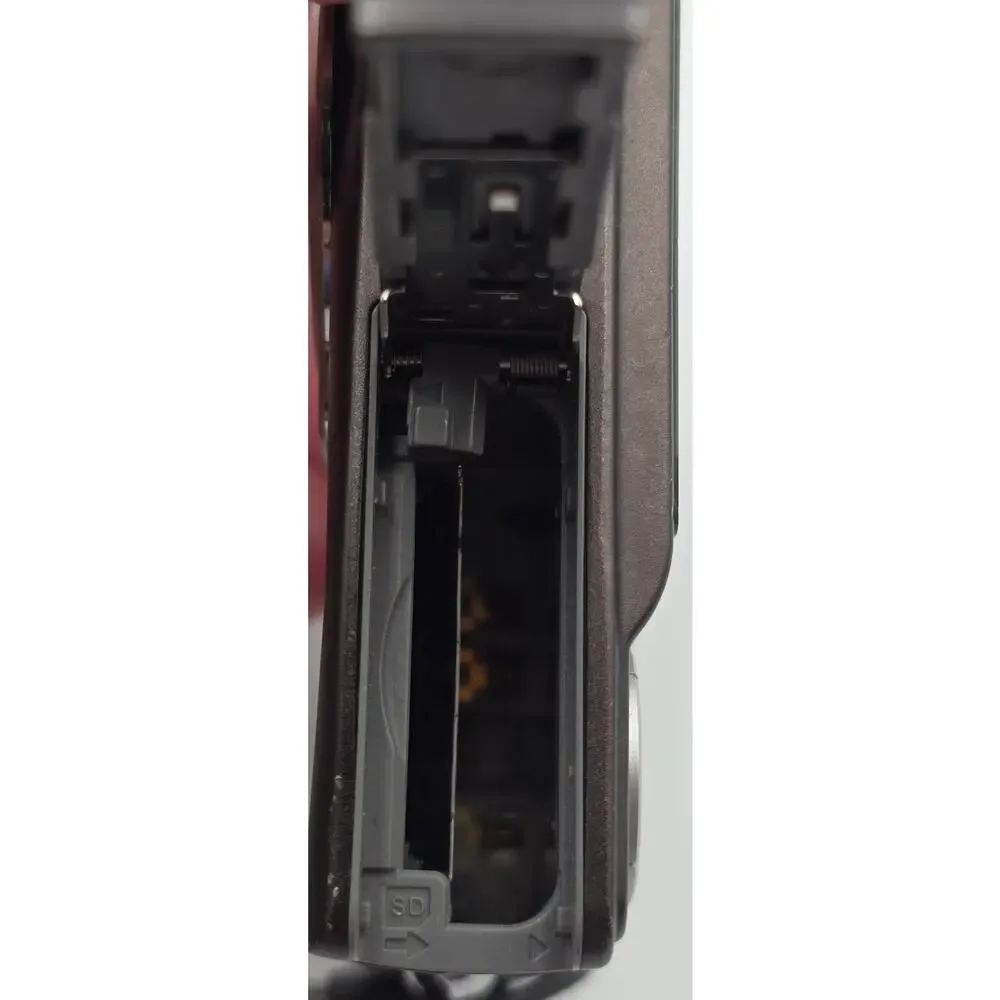 Sanyo Digital Camera VPC-T700- 7.0‎ MP-PARTS ONLY